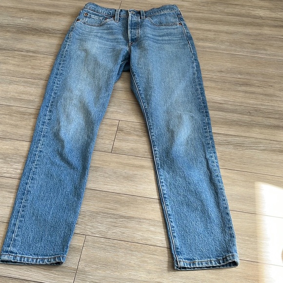 LEVI’s 501 Ankle Jeans Size 26 (L28”), Medium Wash - Picture 3 of 11